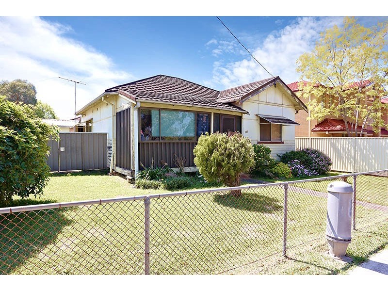 162 Brenan (Corner of O’Connell) Street, Smithfield NSW 2164