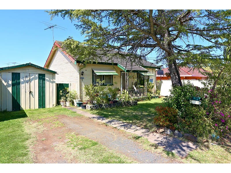 162 Brenan (Corner of O’Connell) Street, Smithfield NSW 2164