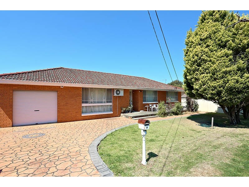 162 Brenan (Corner of O’Connell) Street, Smithfield NSW 2164