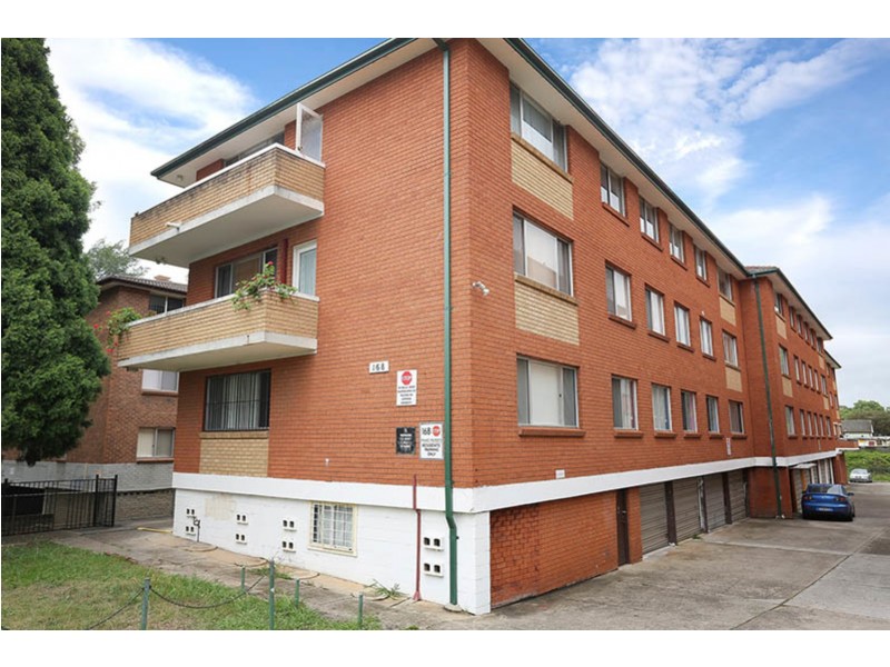 6/168 Sandal Crescent, Carramar NSW 2163