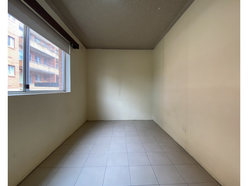 8/7 Lackey Street, Fairfield NSW 2165