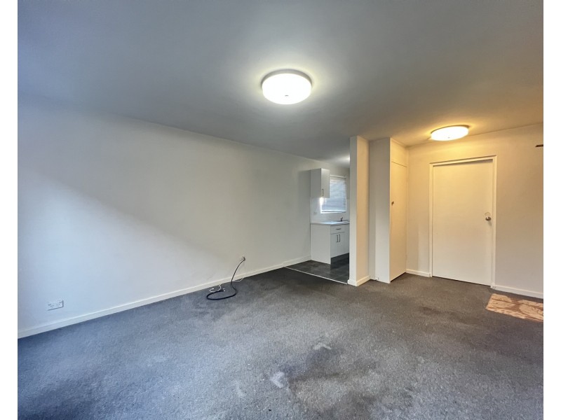 3/235 The Horsley Drive, Fairfield NSW 2165