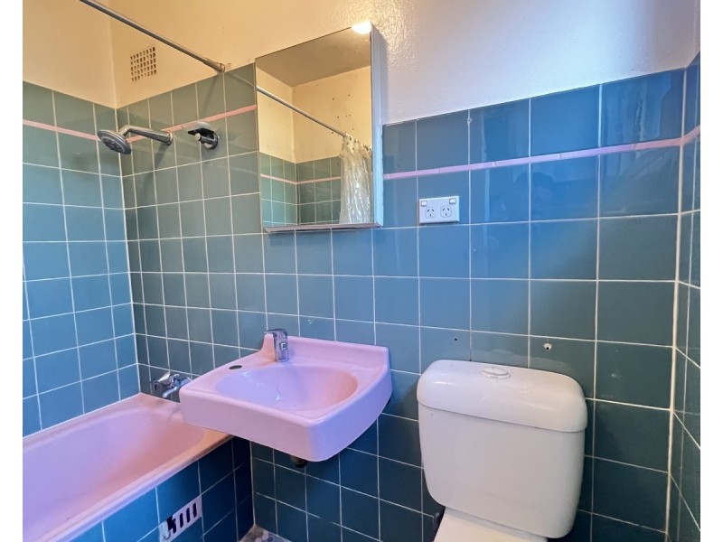 3/235 The Horsley Drive, Fairfield NSW 2165