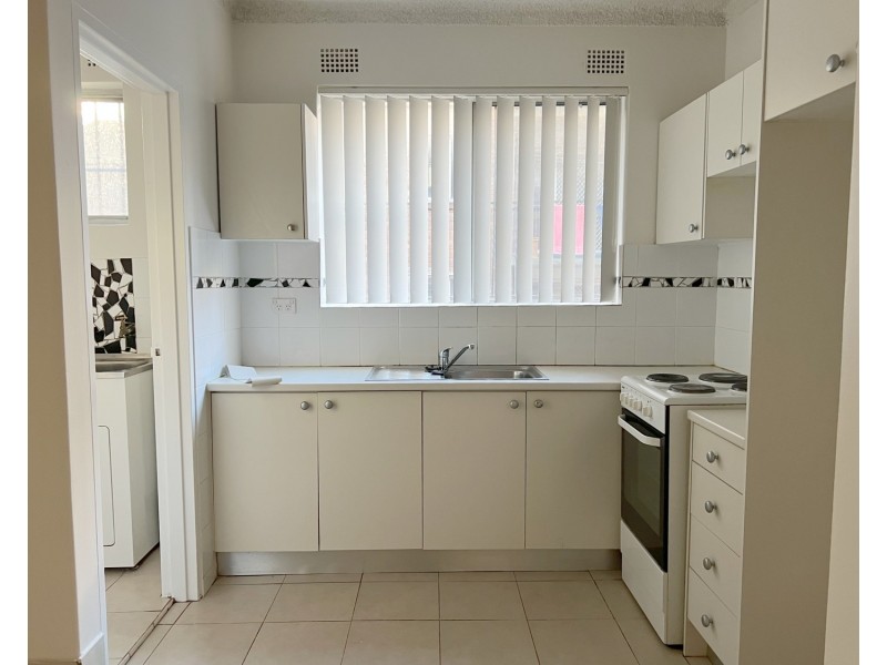 8/168 Sandal Crescent, Carramar NSW 2163