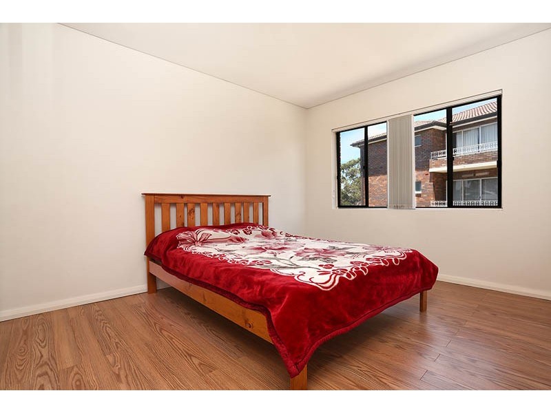 6/5A Fairlight Avenue, Fairfield NSW 2165