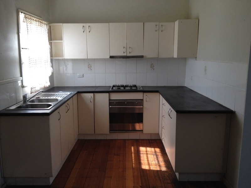 Fairfield West NSW 2165