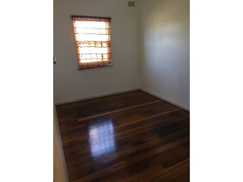 Fairfield West NSW 2165