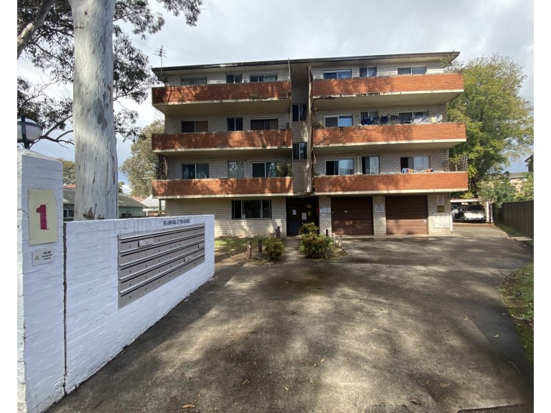 6/1 Waterside Crescent, Carramar NSW 2163