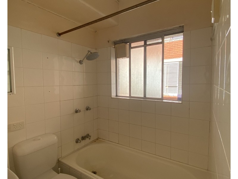 6/1 Waterside Crescent, Carramar NSW 2163