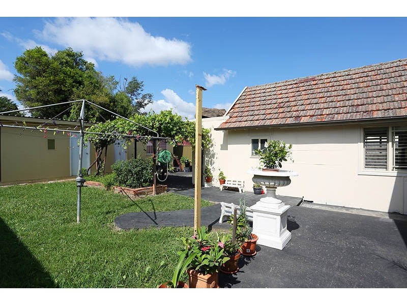 Fairfield East NSW 2165