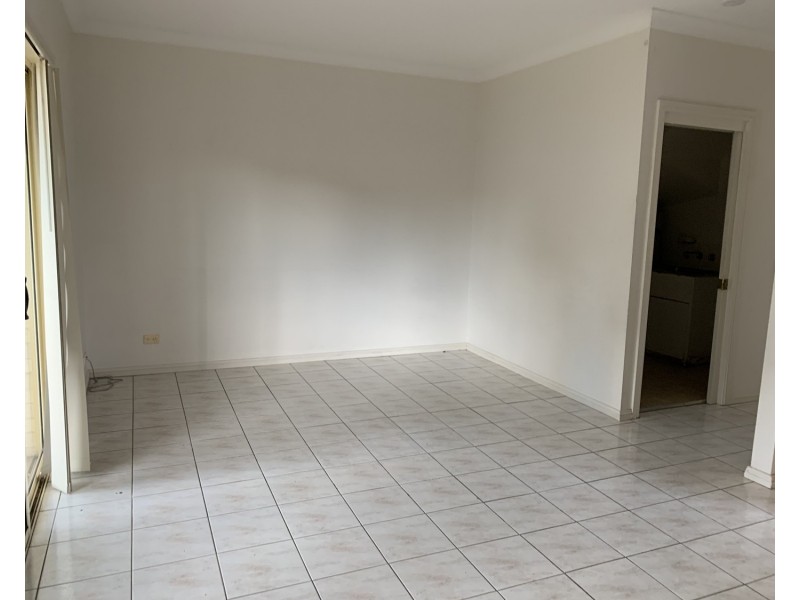 1/10 Dawson Street, Fairfield Heights NSW 2165