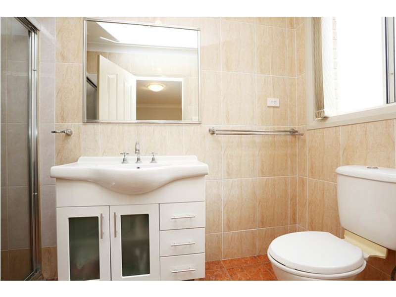 Fairfield West NSW 2165