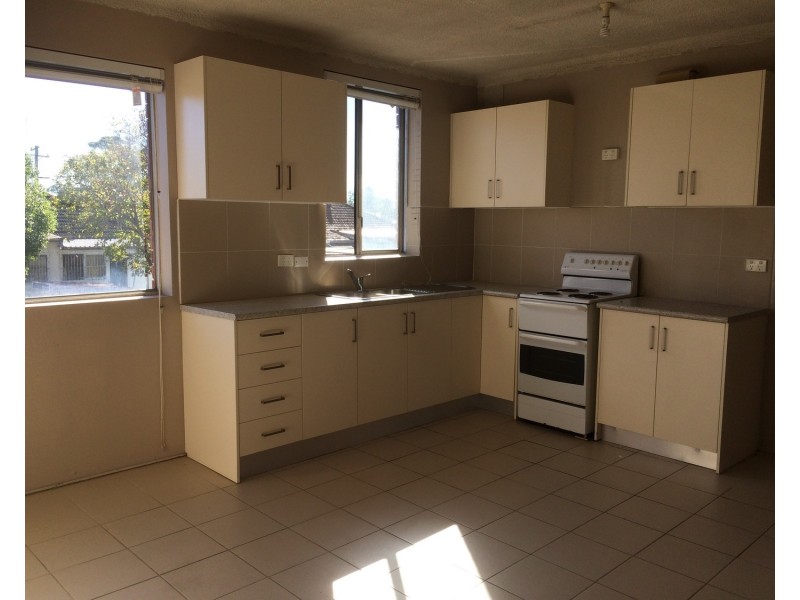 3/2 Carramar Avenue, Carramar NSW 2163