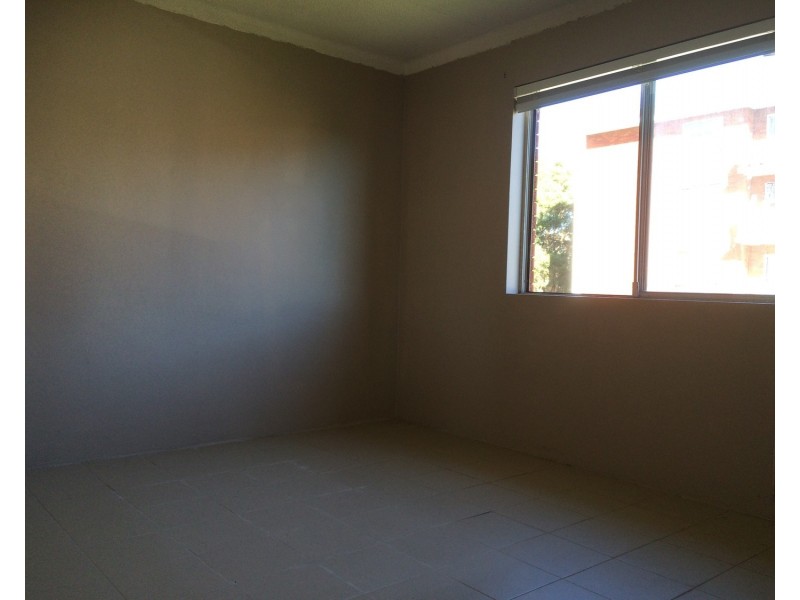 3/2 Carramar Avenue, Carramar NSW 2163