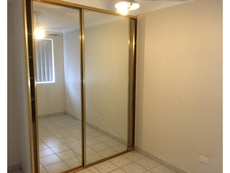 39/127 The Crescent, Fairfield NSW 2165