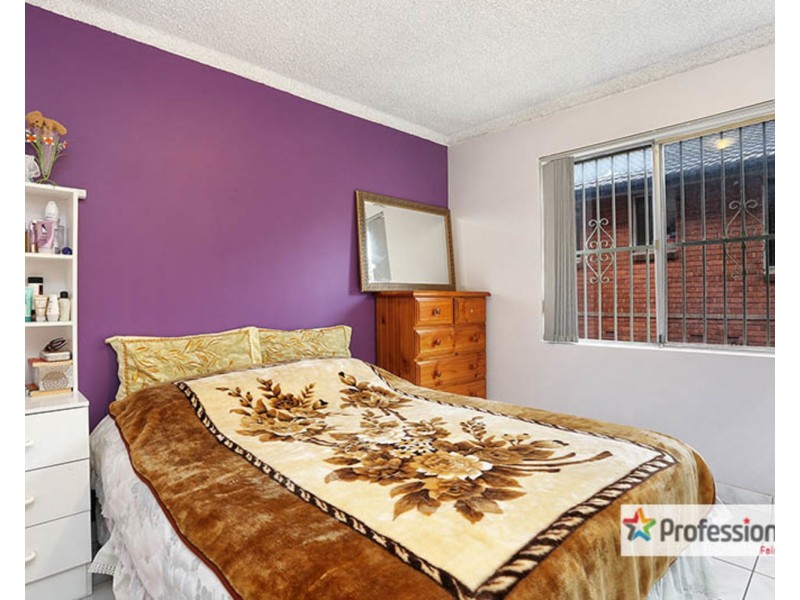 1/76 Hamilton Road, Fairfield NSW 2165