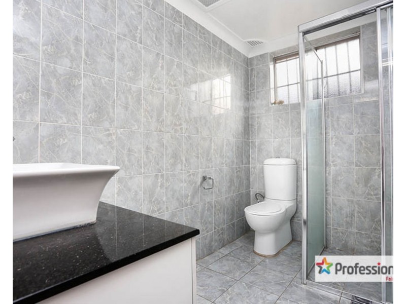 1/76 Hamilton Road, Fairfield NSW 2165