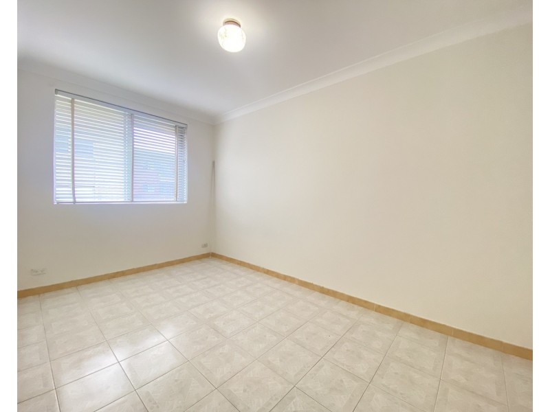 4/2 York Street, Fairfield NSW 2165