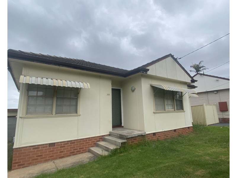 305 Hamilton Road, Fairfield West NSW 2165