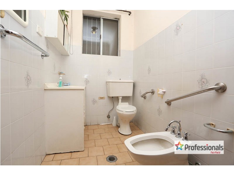 9 Thomas Street, Fairfield NSW 2165