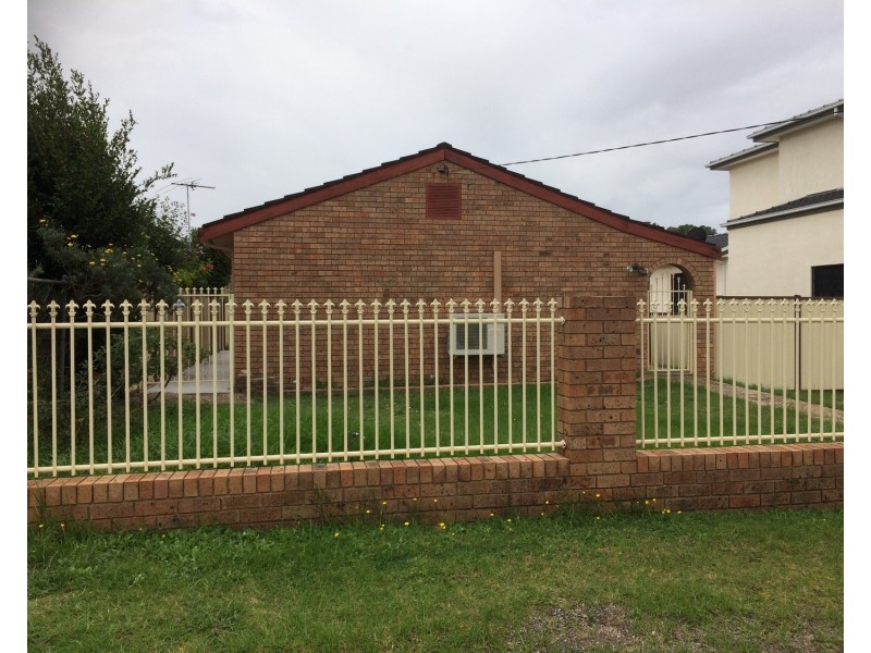 31 Earl Street, Canley Heights NSW 2166