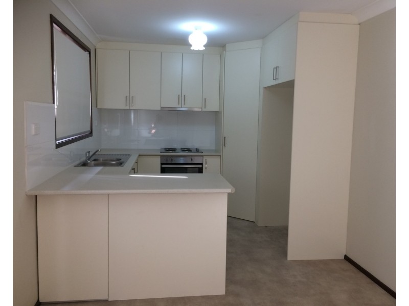 31 Earl Street, Canley Heights NSW 2166