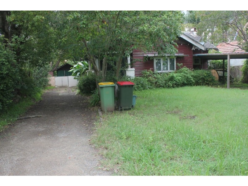 1 Lyndon Street, Fairfield NSW 2165