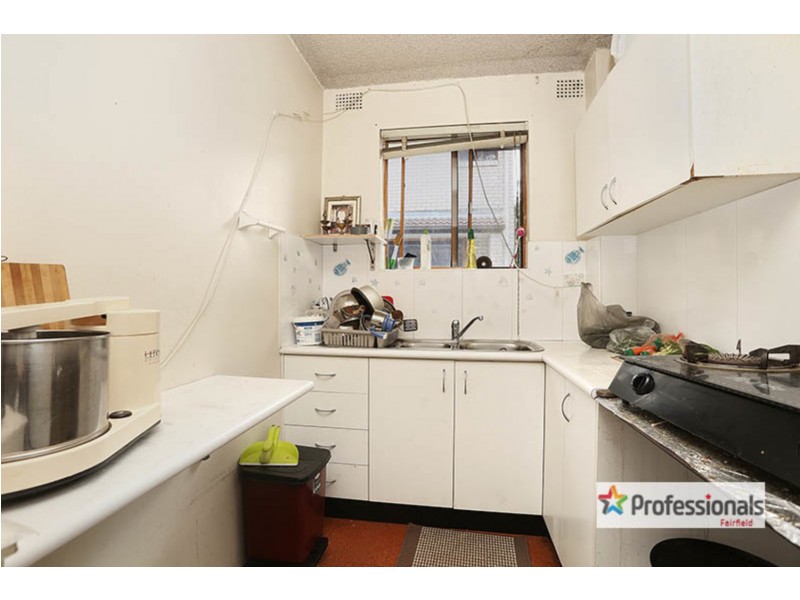 15/26 York Street, Fairfield NSW 2165