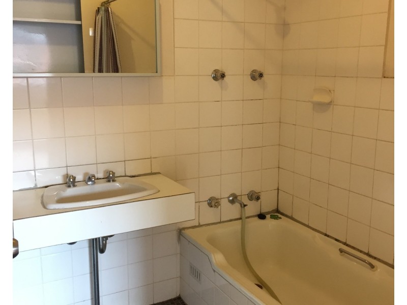 2/56 Wrentmore Street, Fairfield NSW 2165