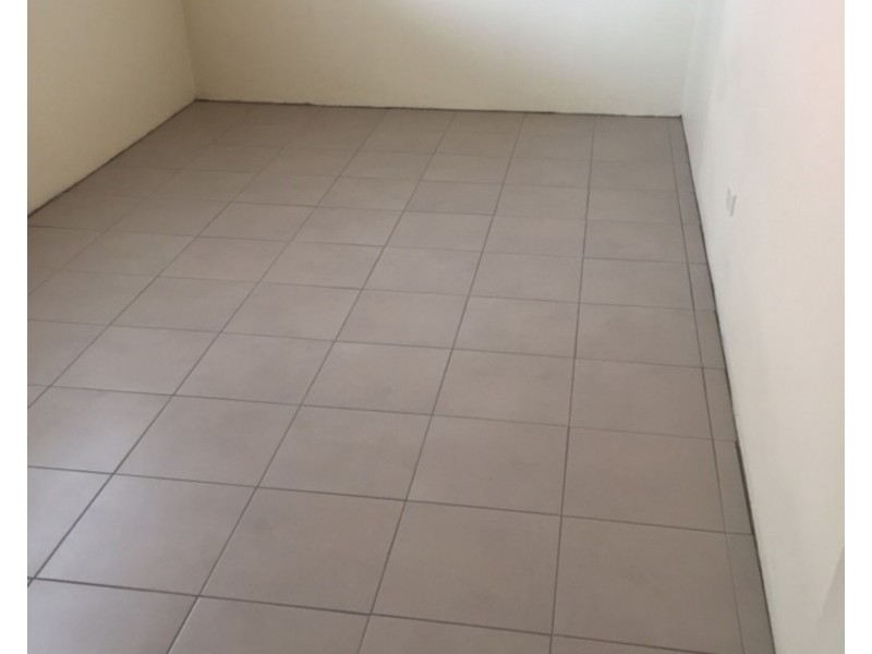 8/7 Lackey Street, Fairfield NSW 2165