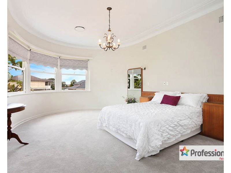 2-10 Yeronga Close, St Johns Park NSW 2176