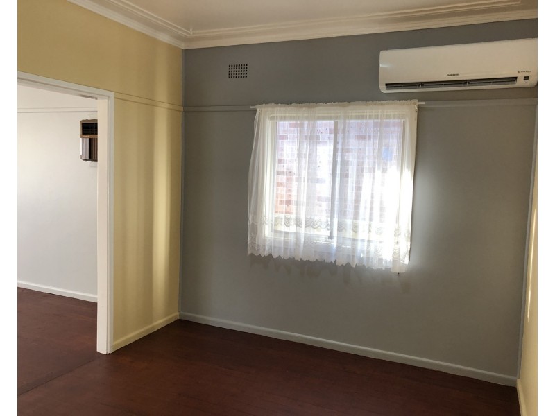 39 Avisford Street, Fairfield NSW 2165