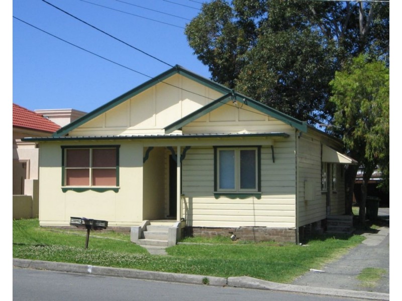 3/8 Diprose Street, Fairfield NSW 2165