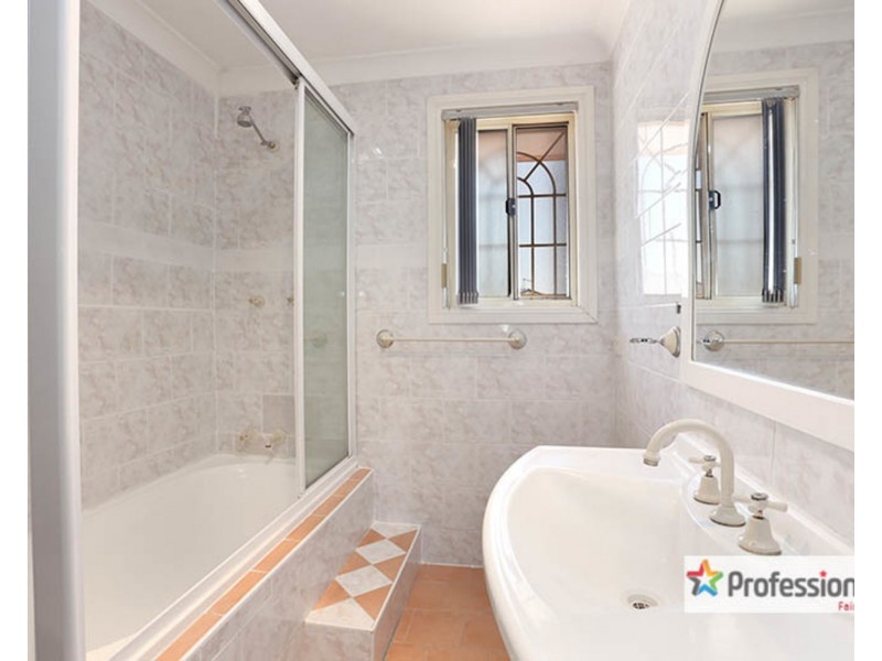 35 George Street, Canley Heights NSW 2166