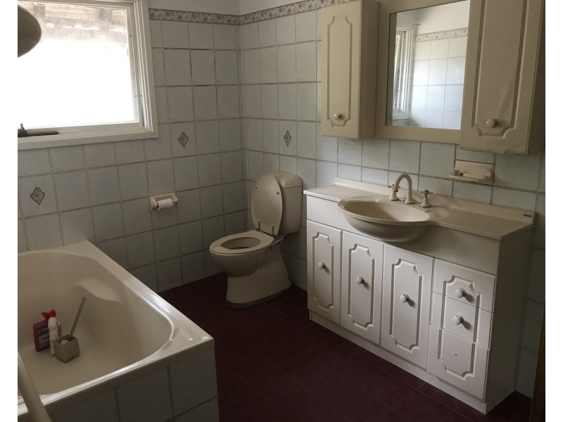 102 Mitchell Road, Sackville North NSW 2756