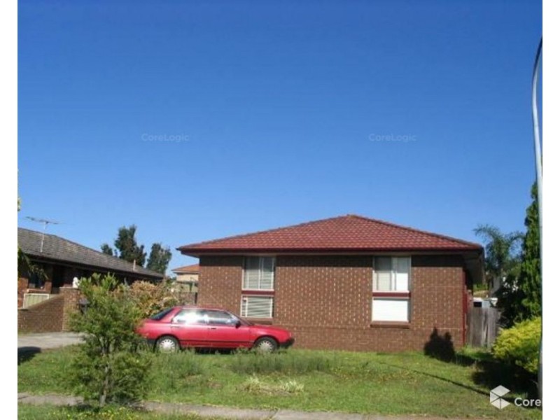 8 Stromlo Street, Bossley Park NSW 2176