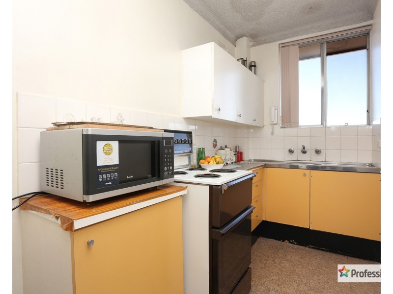 8/56 Wrentmore Street, Fairfield NSW 2165