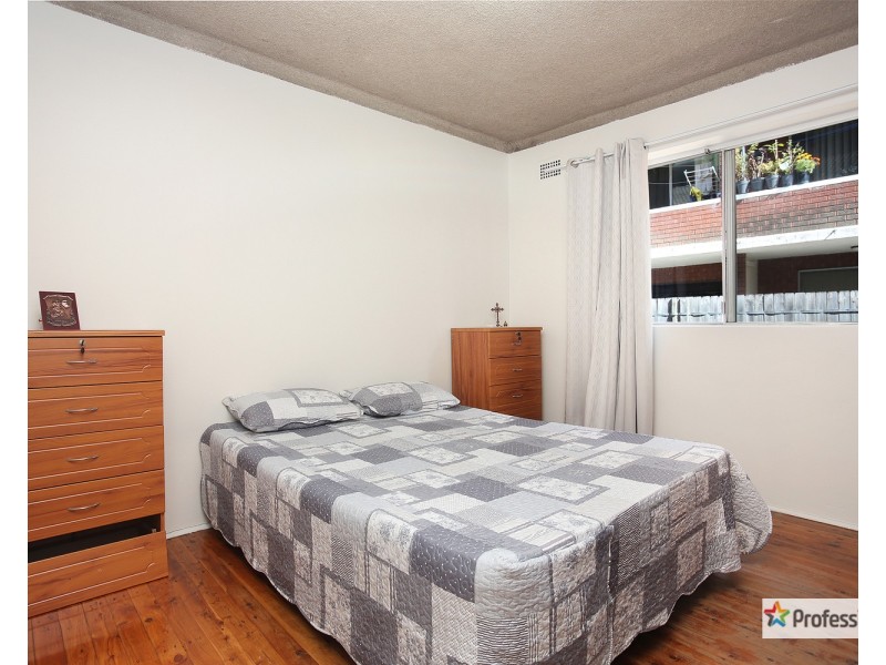 1/65 Smart Street, Fairfield NSW 2165