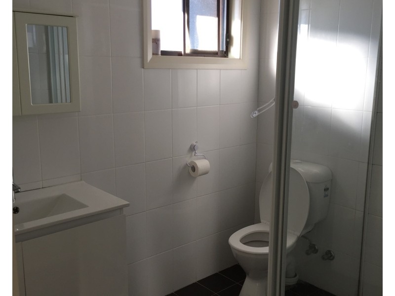 10A Kemmel Close, Bossley Park NSW 2176