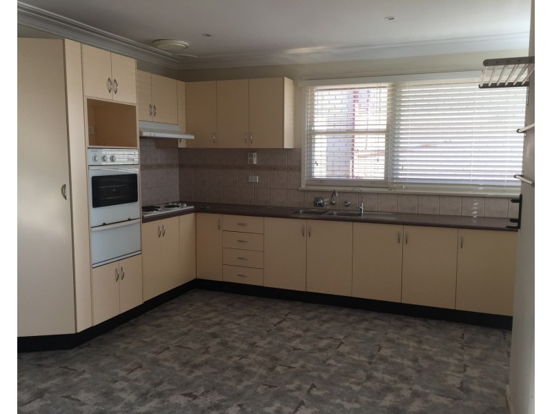 5a Wetherill Street, Smithfield NSW 2164