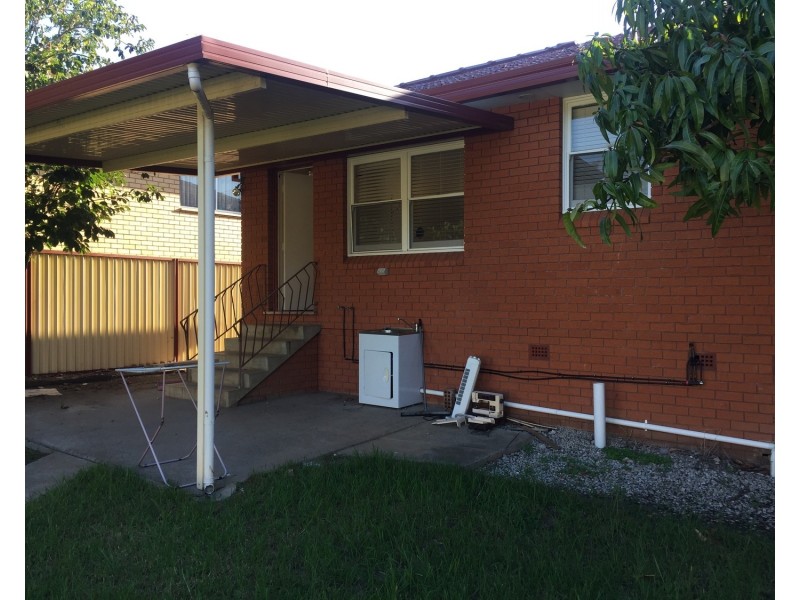 5a Wetherill Street, Smithfield NSW 2164