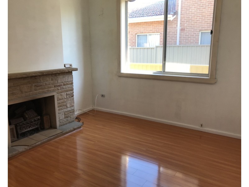 2 Ligar Street, Fairfield Heights NSW 2165