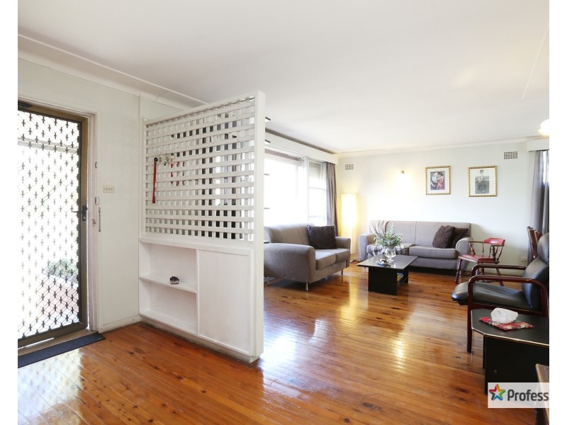 2 Stacey Street, Fairfield West NSW 2165