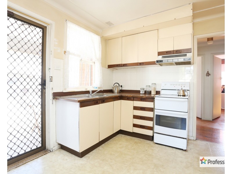 2 Stacey Street, Fairfield West NSW 2165