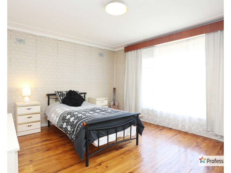 2 Stacey Street, Fairfield West NSW 2165