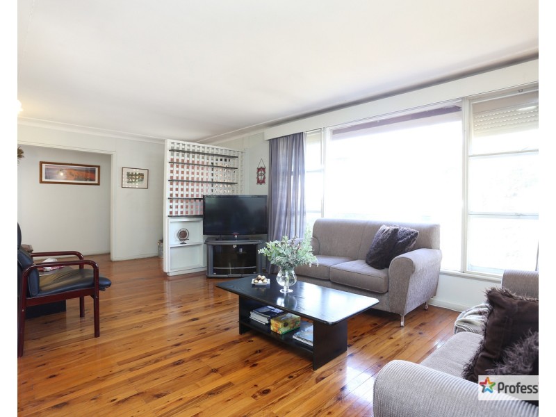 2 Stacey Street, Fairfield West NSW 2165