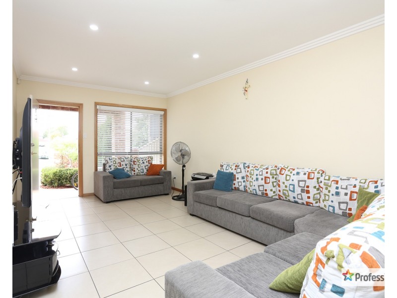 10 Slender Avenue, Smithfield NSW 2164