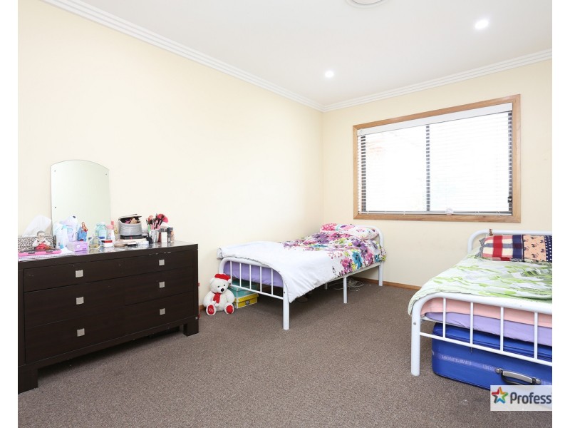 10 Slender Avenue, Smithfield NSW 2164