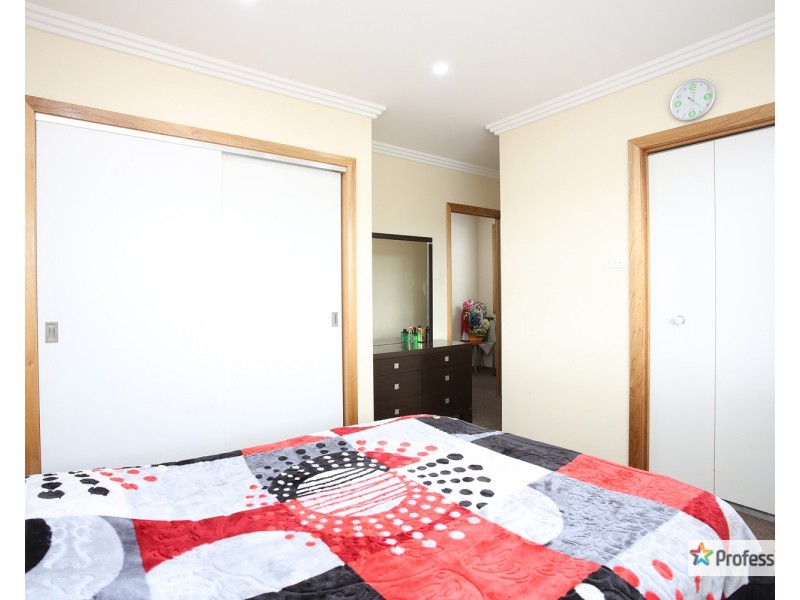 10 Slender Avenue, Smithfield NSW 2164