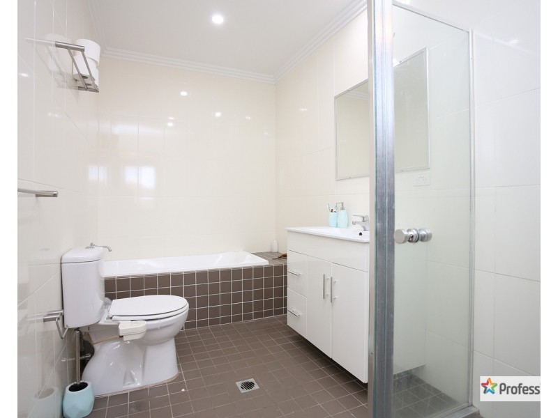 10 Slender Avenue, Smithfield NSW 2164